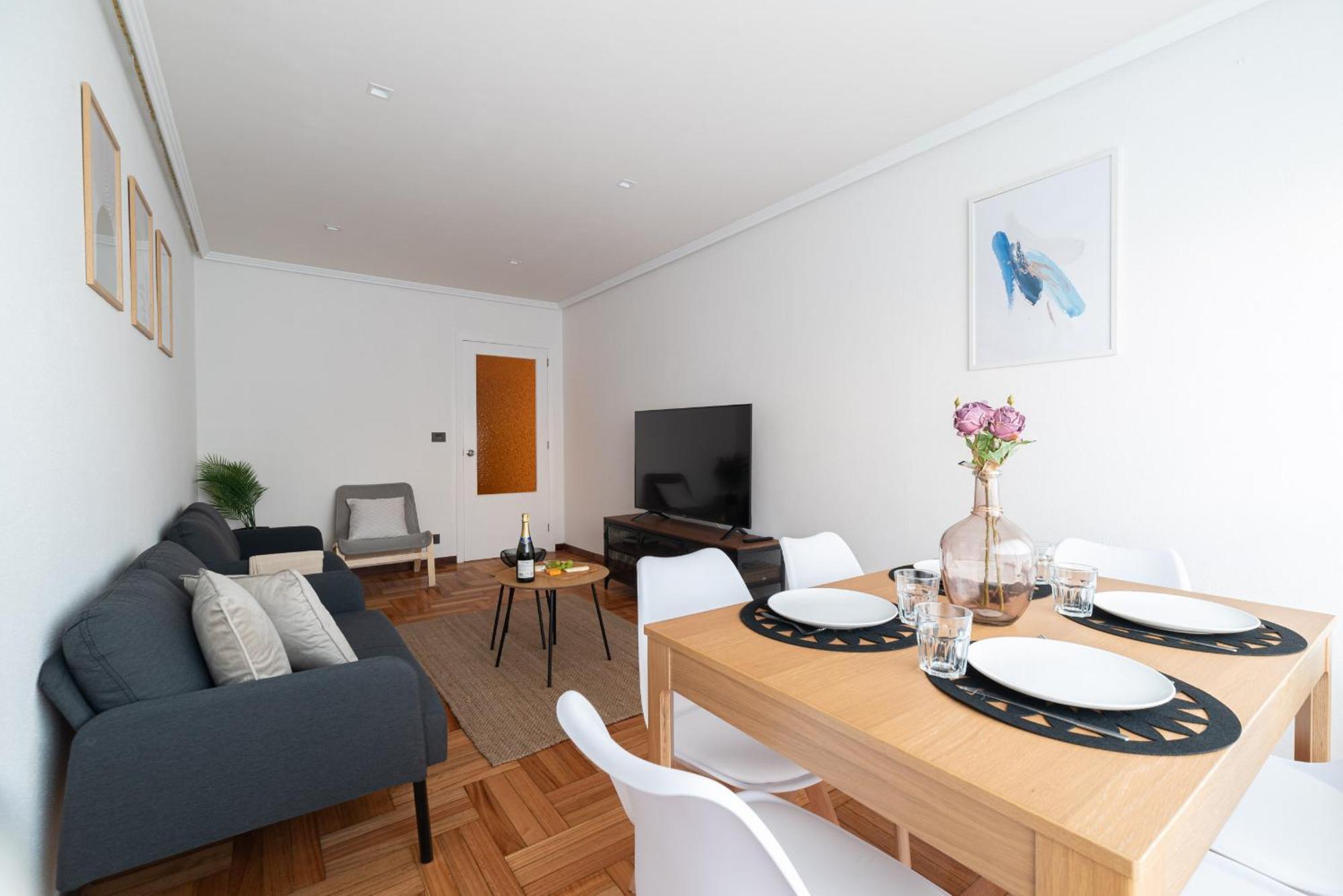 Amplia Vivienda Con Garaje Apartment วิโก ภายนอก รูปภาพ